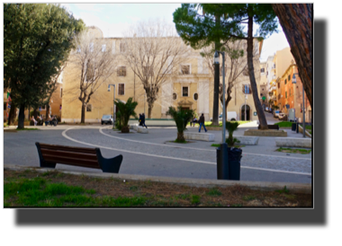 Piazza Luigi Calamatta DSC09463.jpg