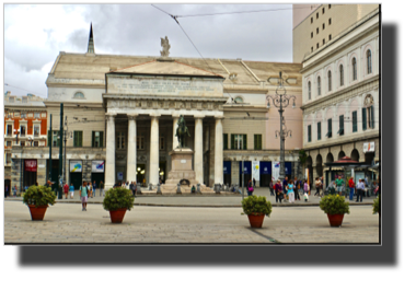 Teatro Carlo Felice, Piazza De Ferrari DSC00888.jpg