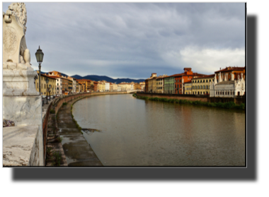 Arno river through Pisa DSC01322.jpg