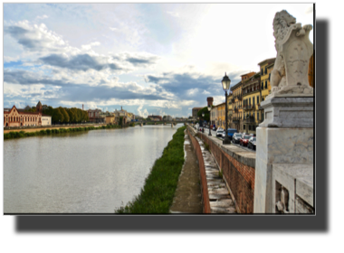 Arno river through Pisa DSC01324.jpg