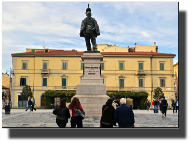 Piazza Vittorio Emanuele IIDSC01335.jpg