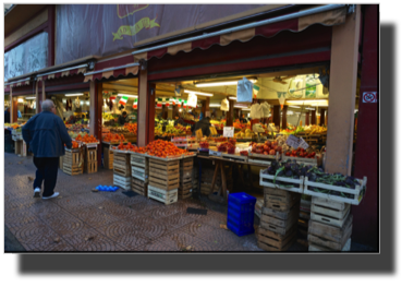 The Market in Ventimiglia DSC01268.jpg