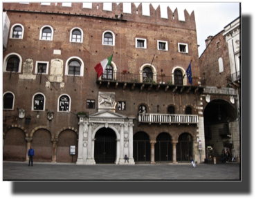 Pazza dei Signori and Loggia del Consiglio IMG_4459.jpg