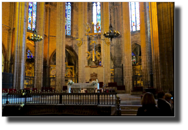 Barcelona Cathedral DSC03593.jpg