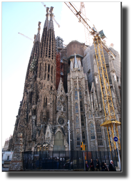 Antonio Gaudí
Sagrada Família
DSC03618.jpg