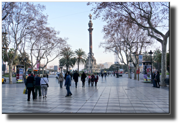 Les Rambles & Columbus monument on Placa 
del Portal de la Pau
DSC03661.jpg