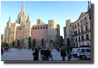 Plaça Nova & Av. de la Catedral
DSC04368.jpg