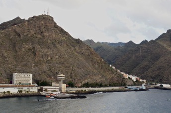 Early morning on Santa Cruz harbour - Valleseco to the right
DSC03838.jpg