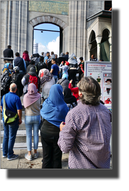 Entrance to 
Sultan Ahmed Mosque
DSC05695.JPG